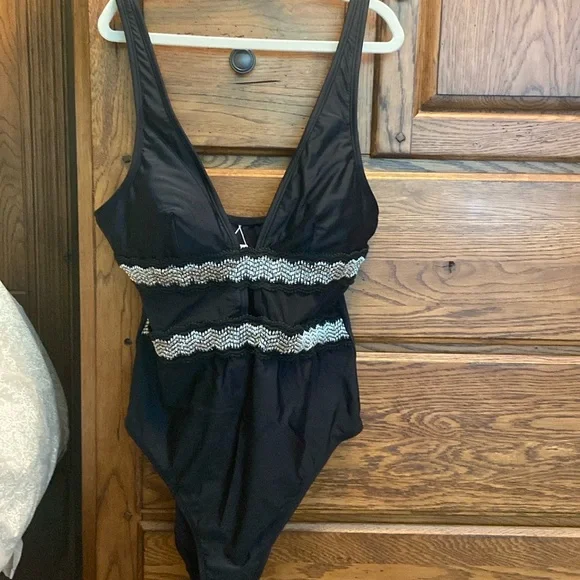 3 NWT Cupshe size M bathing suits - Picture 6 of 13